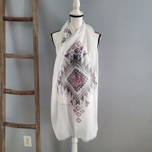 White Large Lightweight Aztec Pattern Fringe Hemmed Scarf